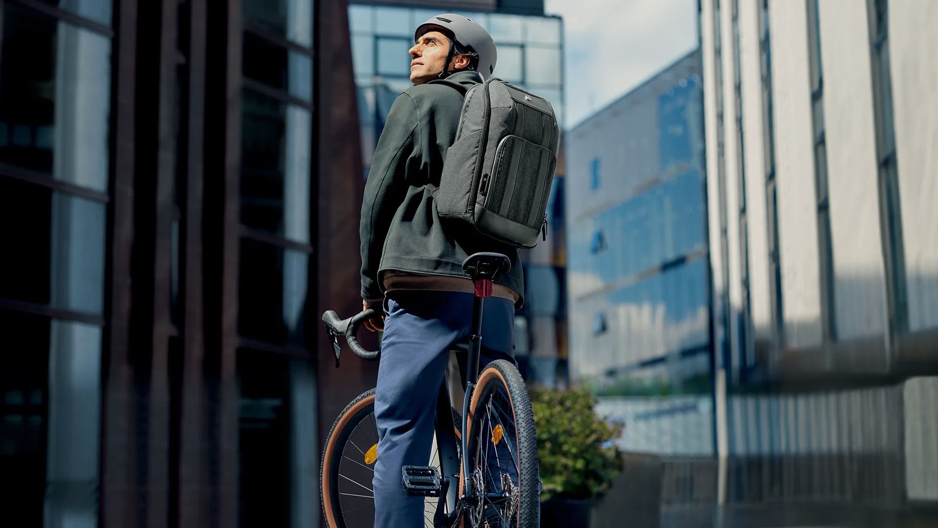 Deluxe flapover laptop backpack outlet