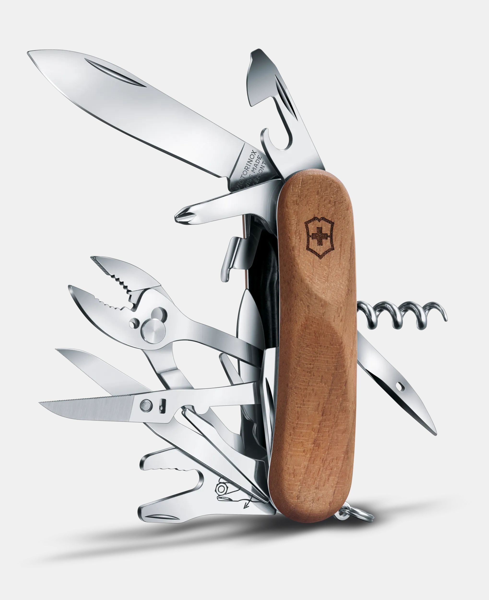 Victorinox Evolution S557 Wood in Walnut wood 2.5221.S63