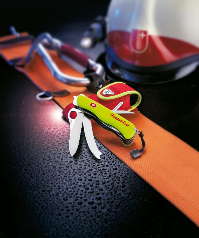 Victorinox Rescue Tool in phosphorescent yellow 0.8623.MWN