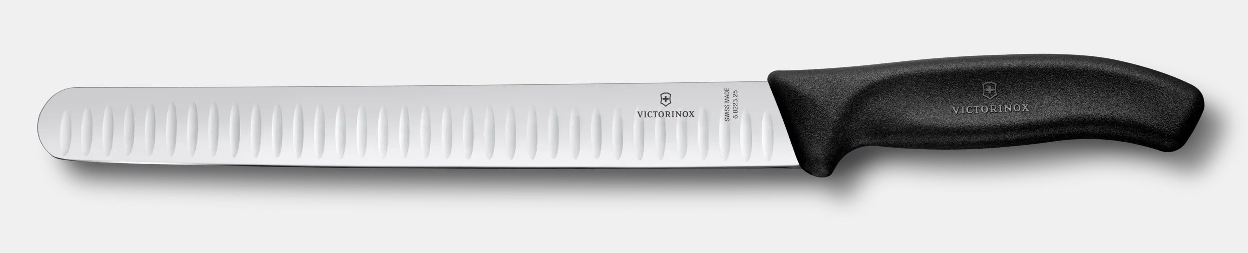 Victorinox Swiss Classic Slicing Knife in black 6.8223.25G