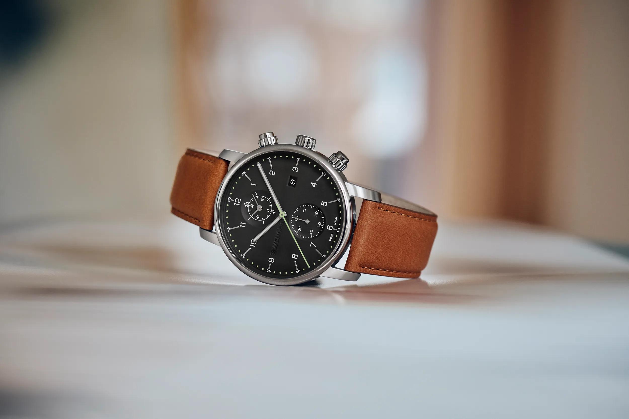 Wenger Urban Classic Chrono in Schwarz 42 mm 01.1743.121