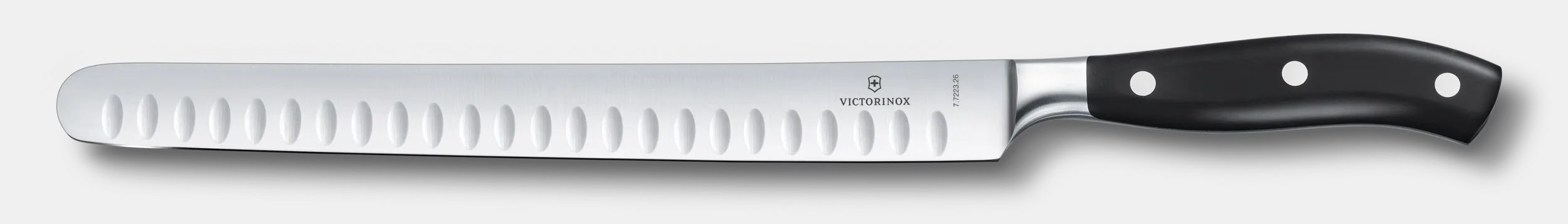 Victorinox Grand Maitre Slicing Knife in black 7.7223.26G