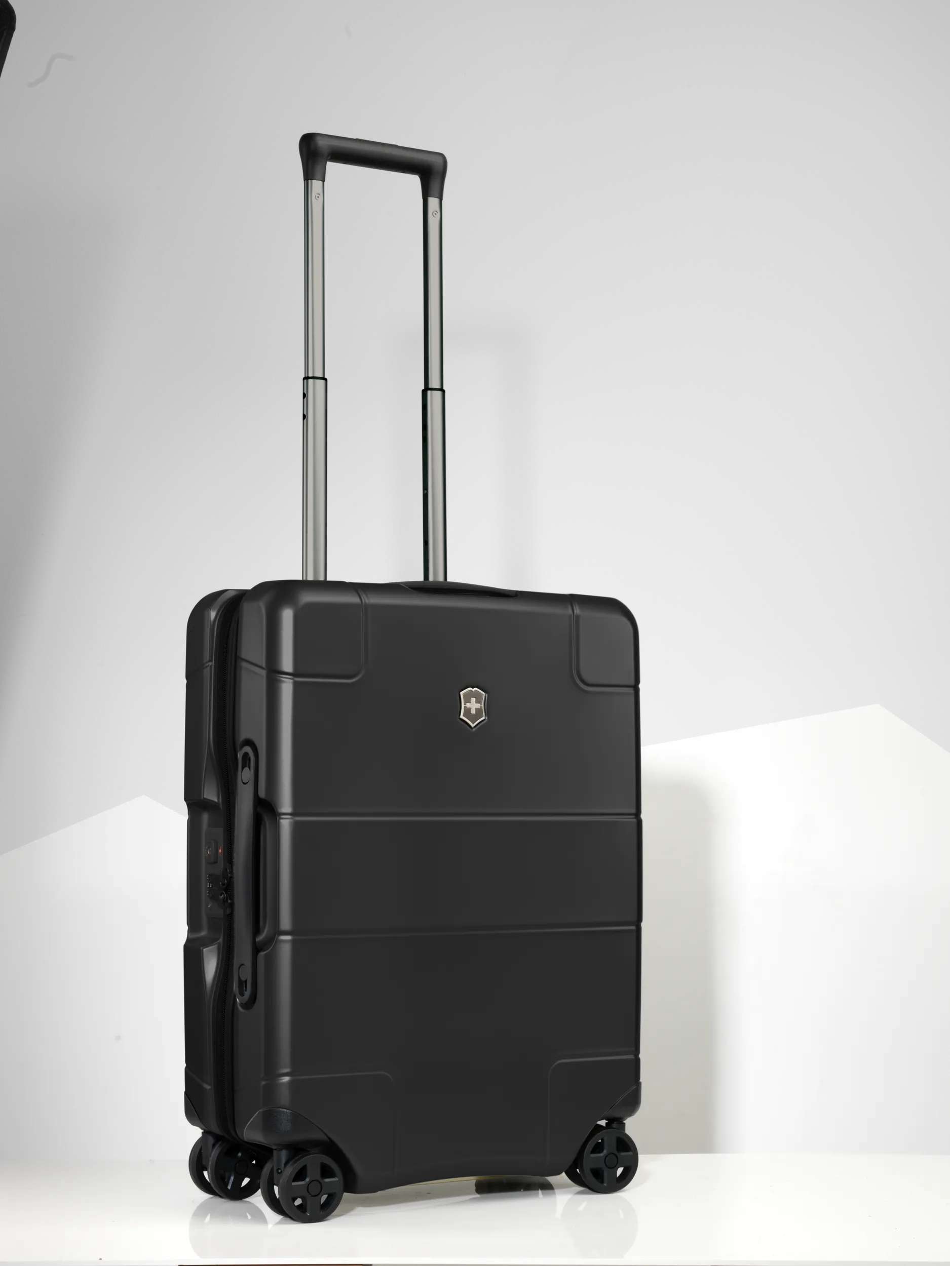Lexicon Hardside Global Carry-On - 602103